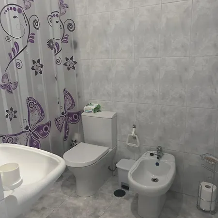 On The At Amorosa Apartman *