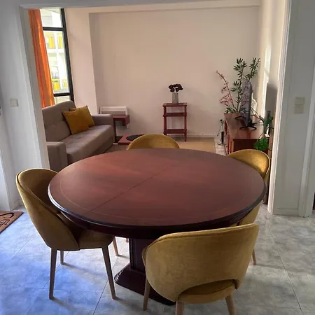 On The At Amorosa 维亚纳堡