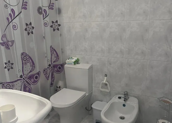 On The At Amorosa Apartman *